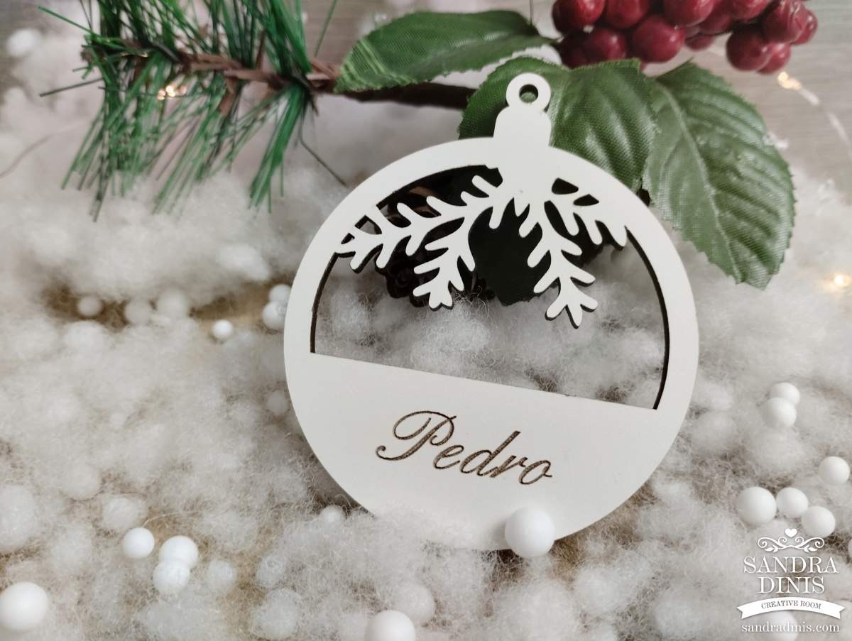 Bola Natal com pinheiro recortado - Branca