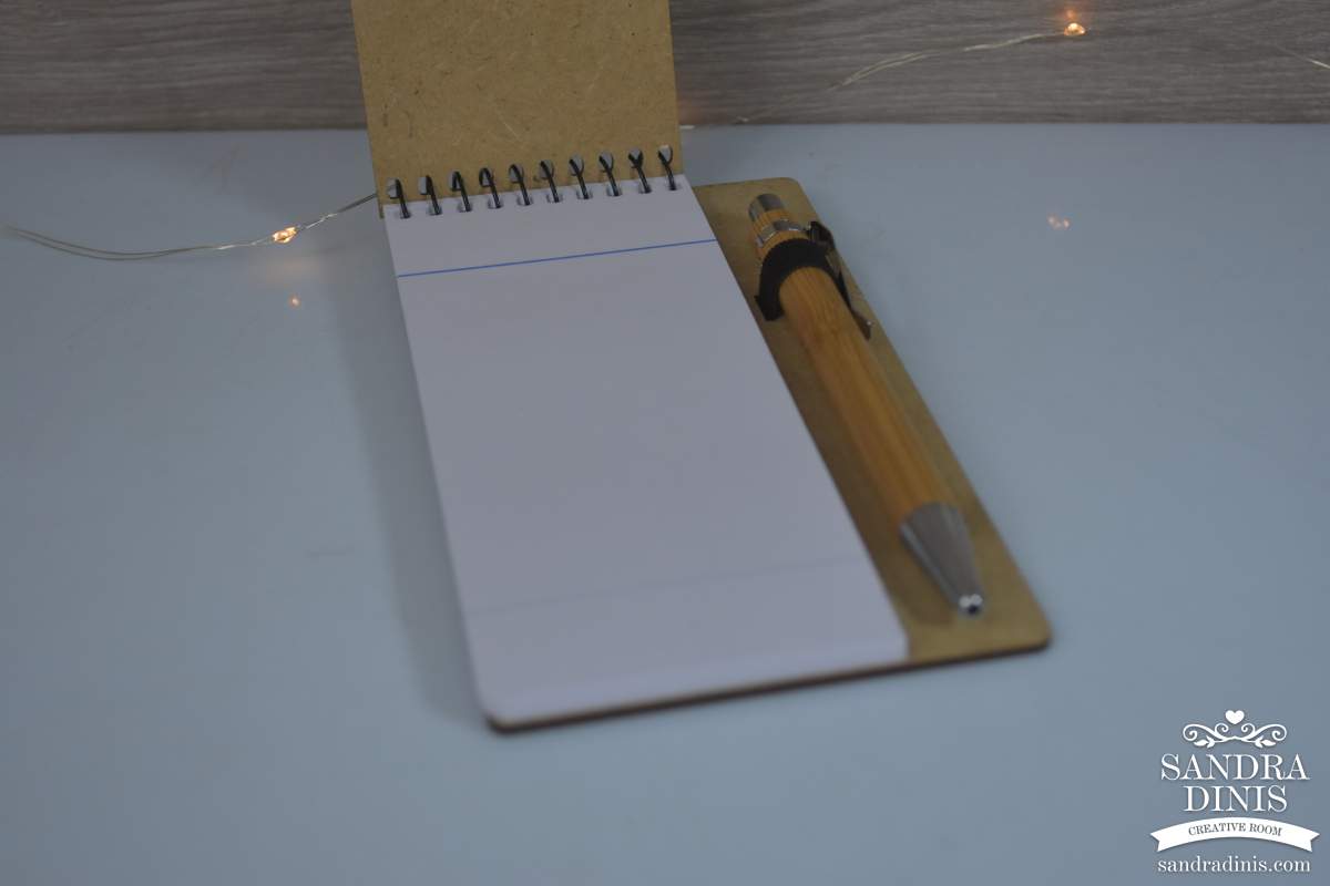 Mini bloco anotações com caneta Música