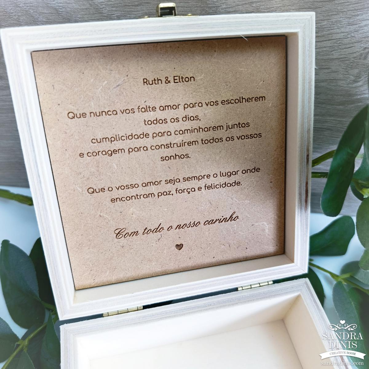 Caixa Presente em Madeira Personalizada