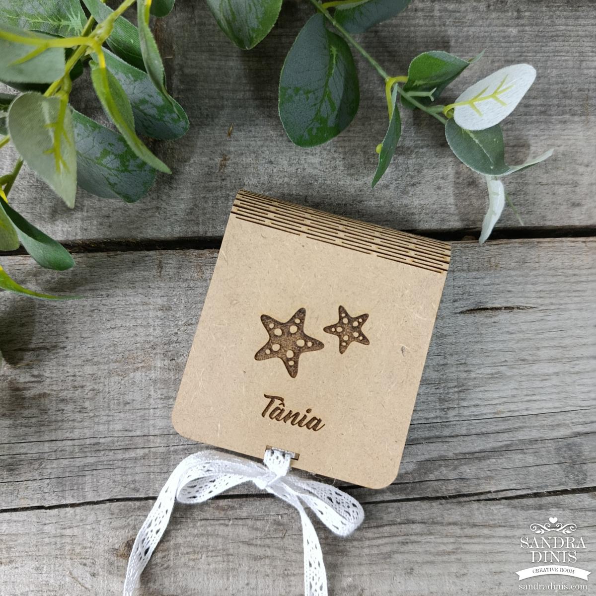 Convite Padrinhos / Dama de Honor caixinha pequena estrela do mar / praia