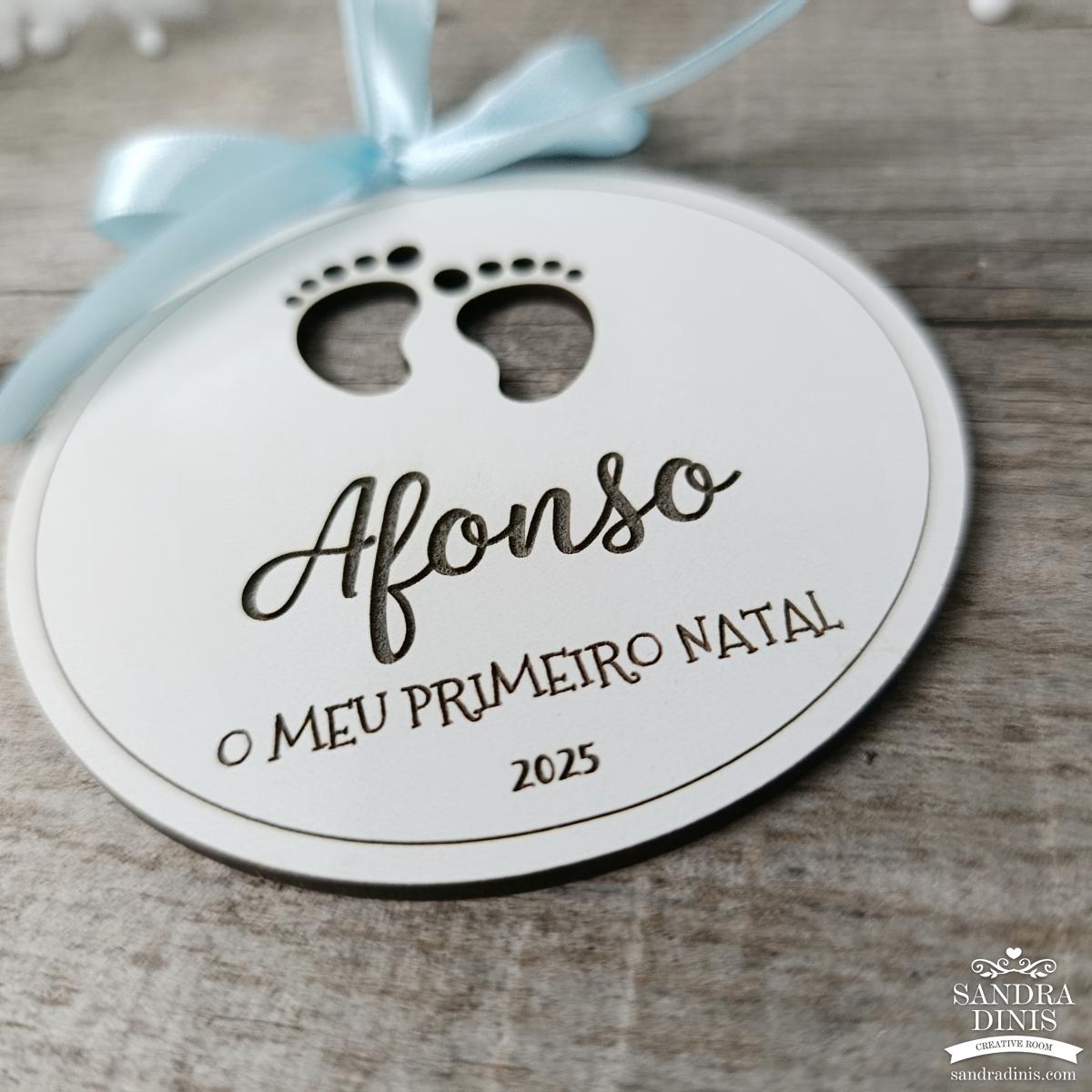 Bola personalizada o Meu 1º Natal - Pezinhos branca 