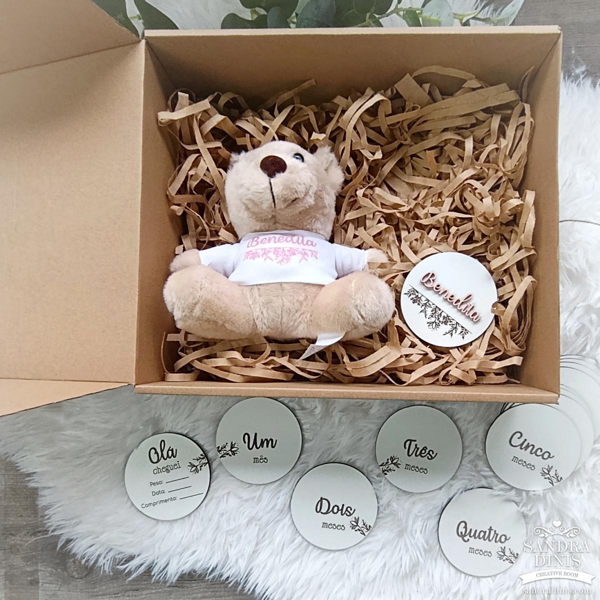 Primeiros Tesouros Bebé Menina – Kit Boas-Vindas 