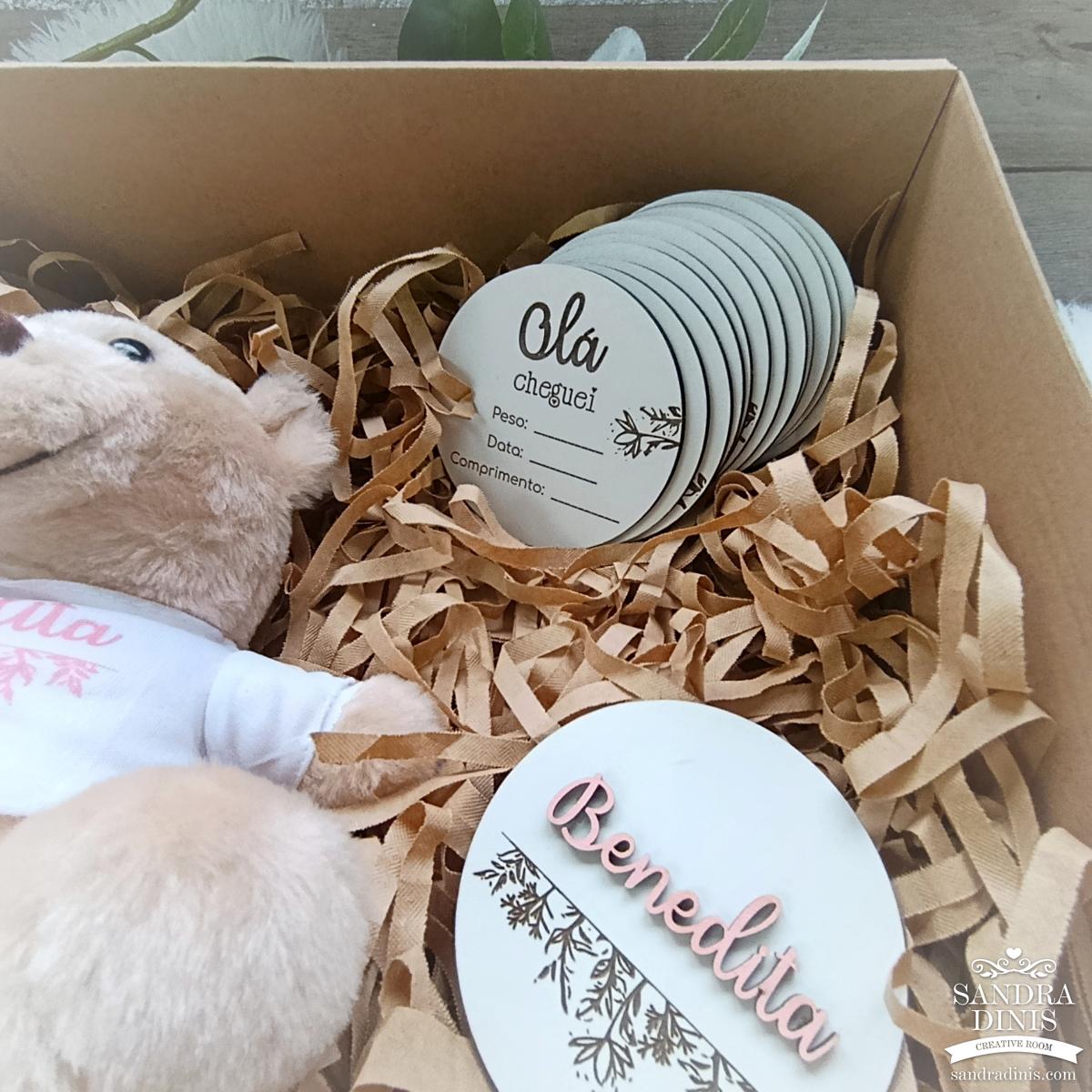 Primeiros Tesouros Bebé Menina – Kit Boas-Vindas 