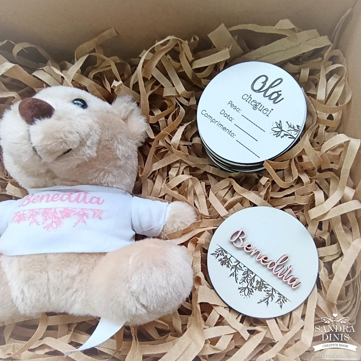 Primeiros Tesouros Bebé Menina – Kit Boas-Vindas 