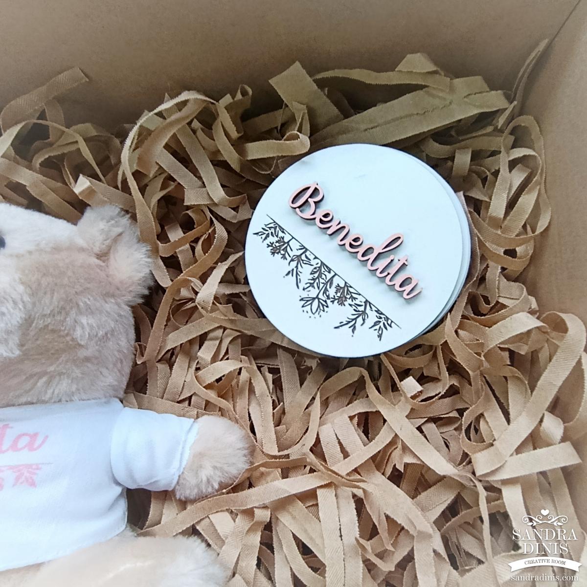 Primeiros Tesouros Bebé Menina – Kit Boas-Vindas 