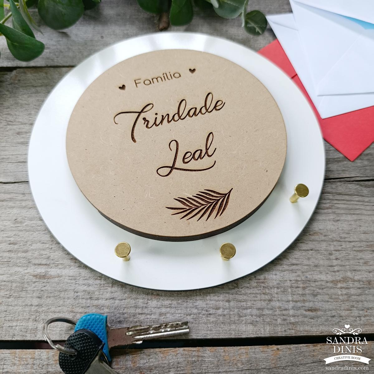 Chaveiro redondo personalizado família - 4 cores