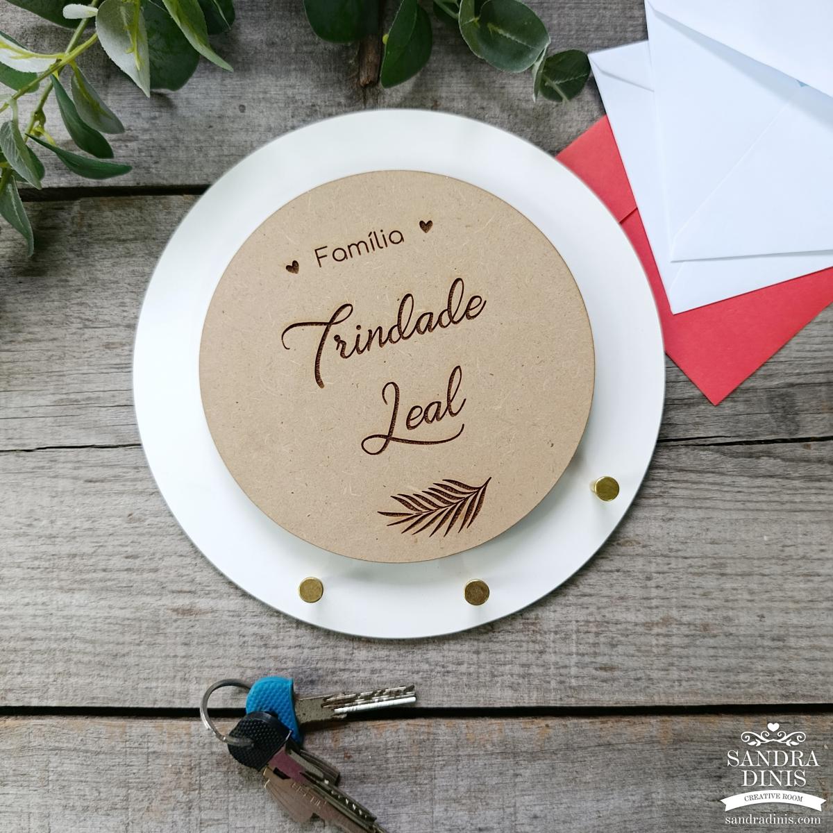 Chaveiro redondo personalizado família - 4 cores