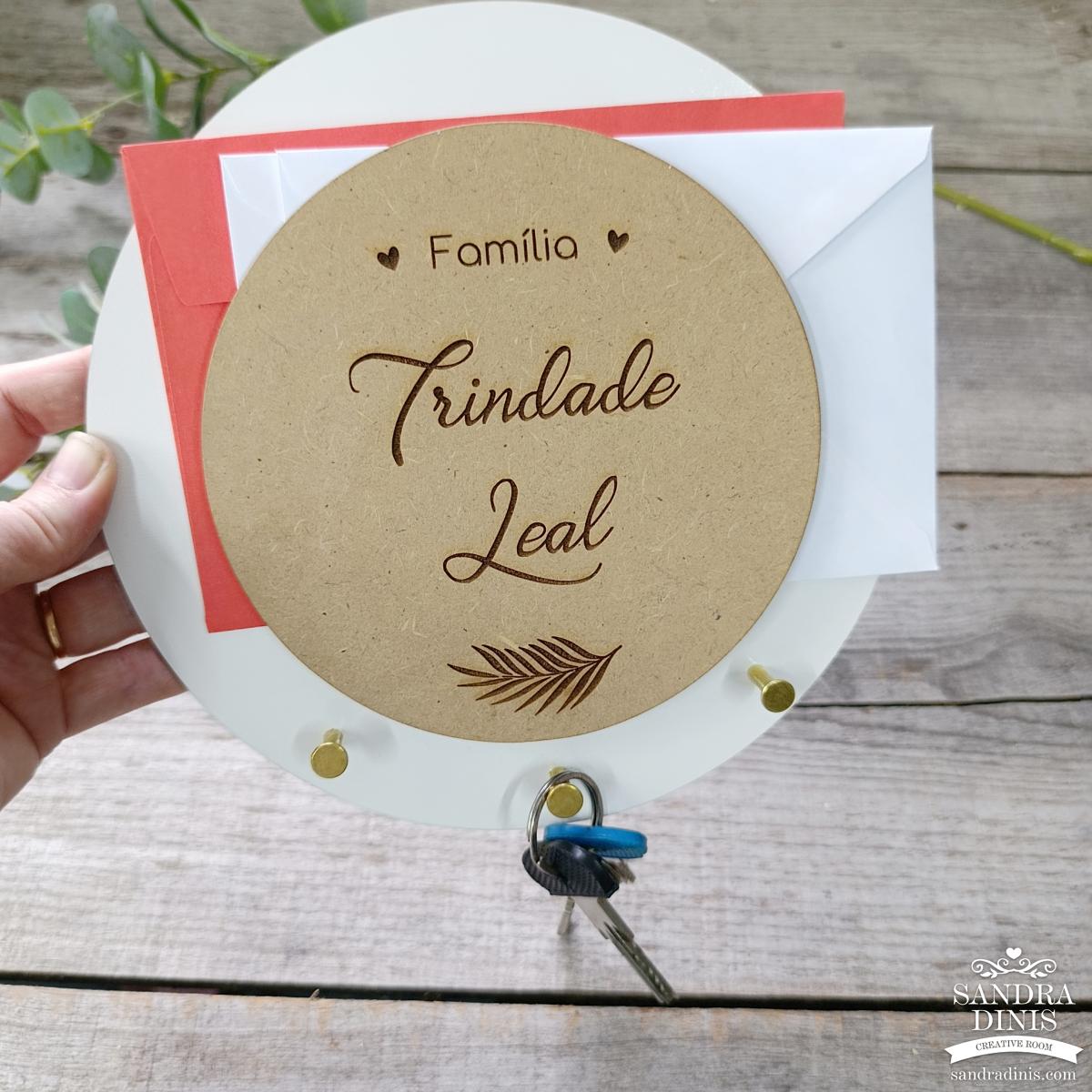 Chaveiro redondo personalizado família - 4 cores